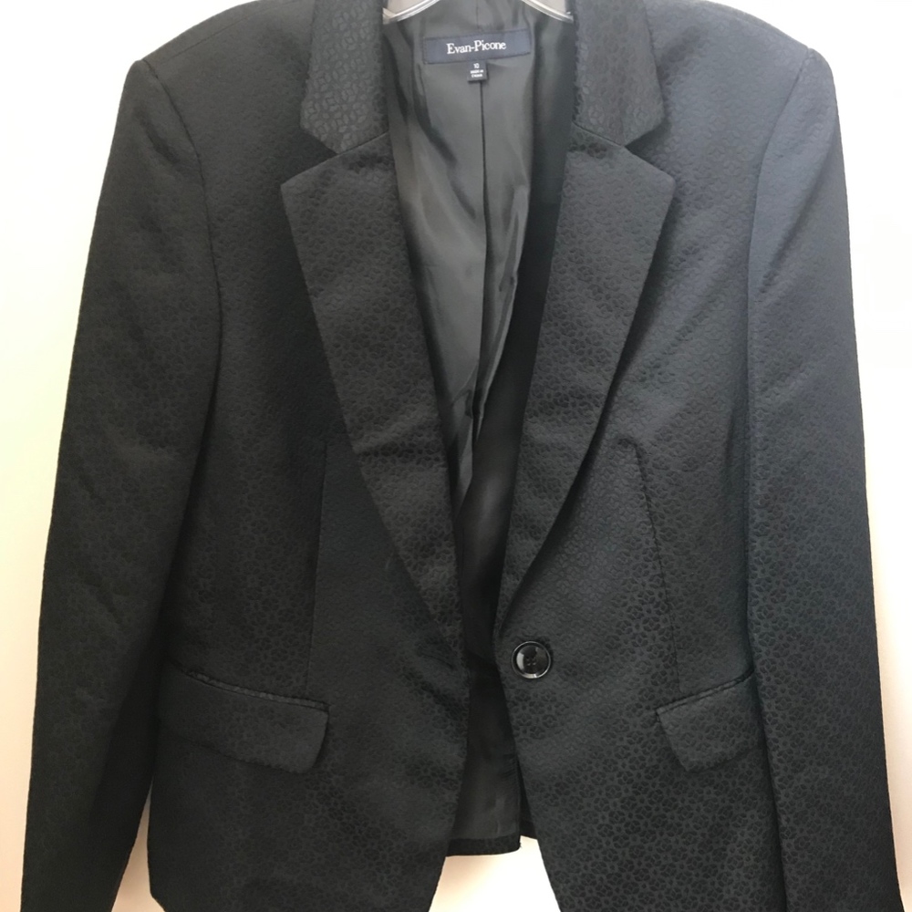 - Black blazer with textured details size 10